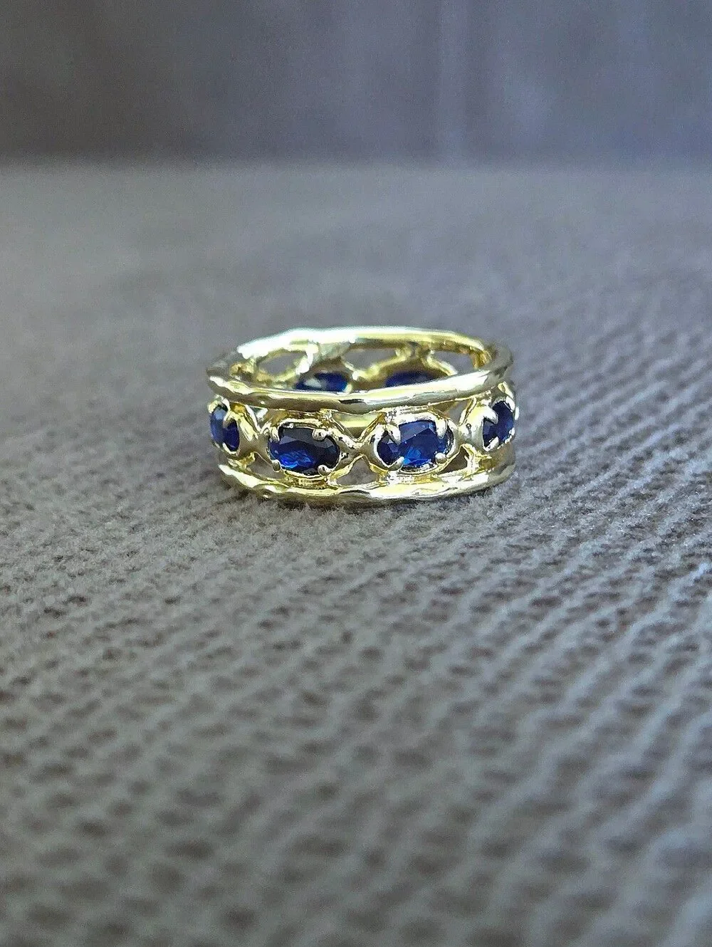 Zeyzey Gold💛 Double✌️ Band with Blue💙 Crystals💎 Ring💍 - NWT